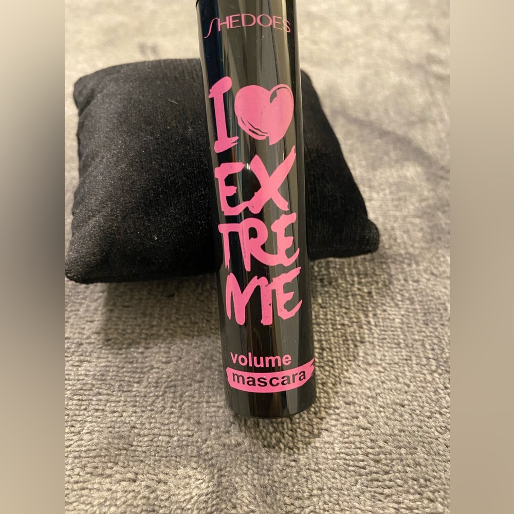 I Love Extreme Waterproof Mascara- Curly, Thick, Long-lasting, No-Smudge